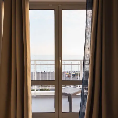 La Terrazza Sul Mare Гостевой дом Прая-а-Маре